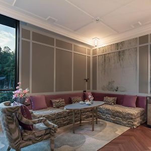 Serenity Suite Garden View